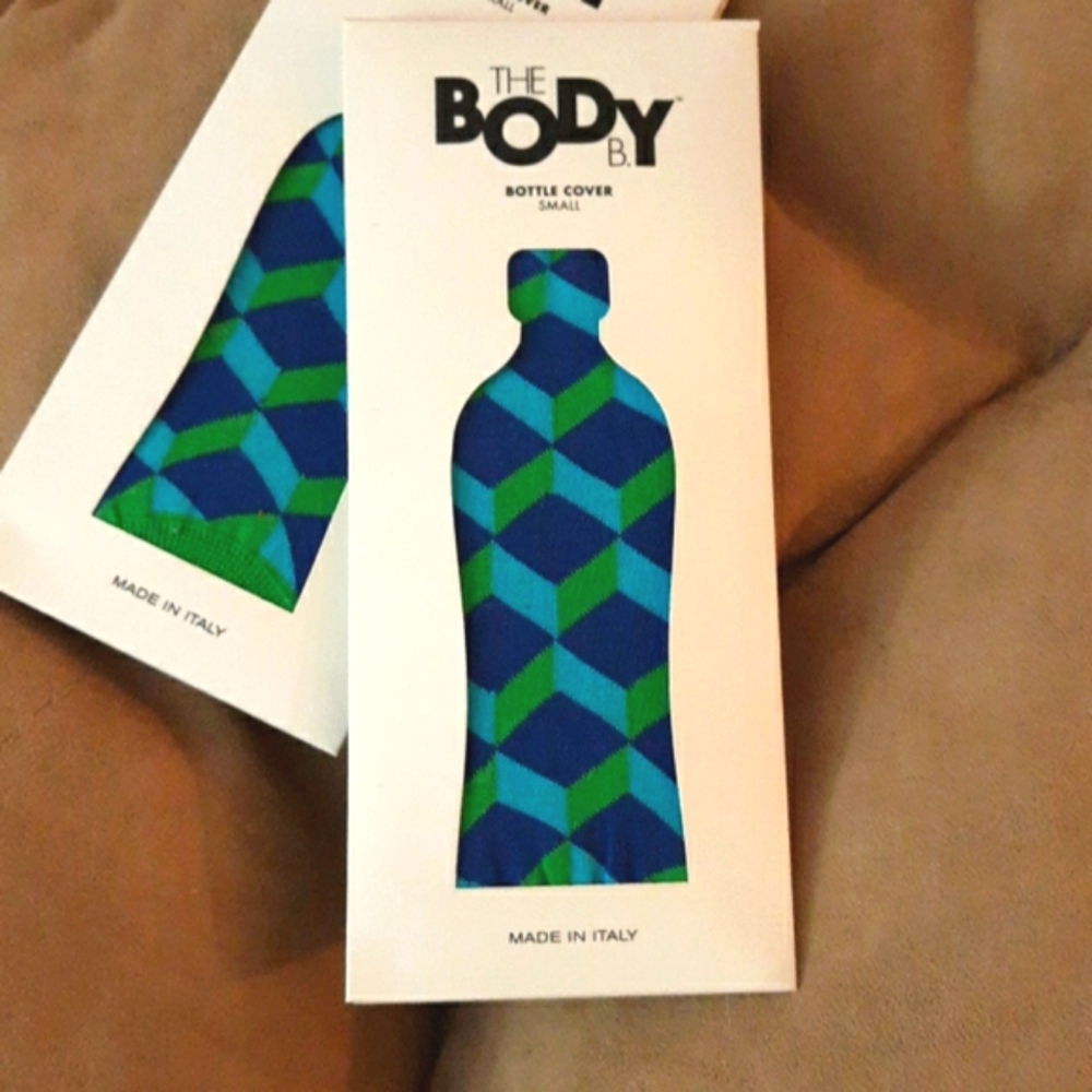 🎉H.P.🎉 WATER BOTTLE COVERS